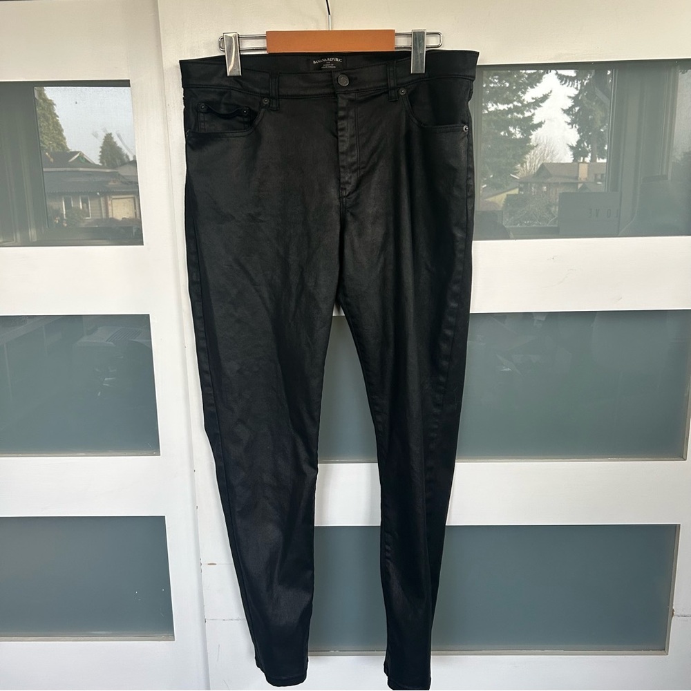 Banana Republic coated Denim Black Skinny Fit Jeans